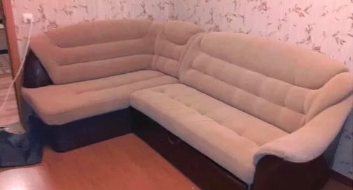 Перетяжка углового дивана. ЮАО Москвы